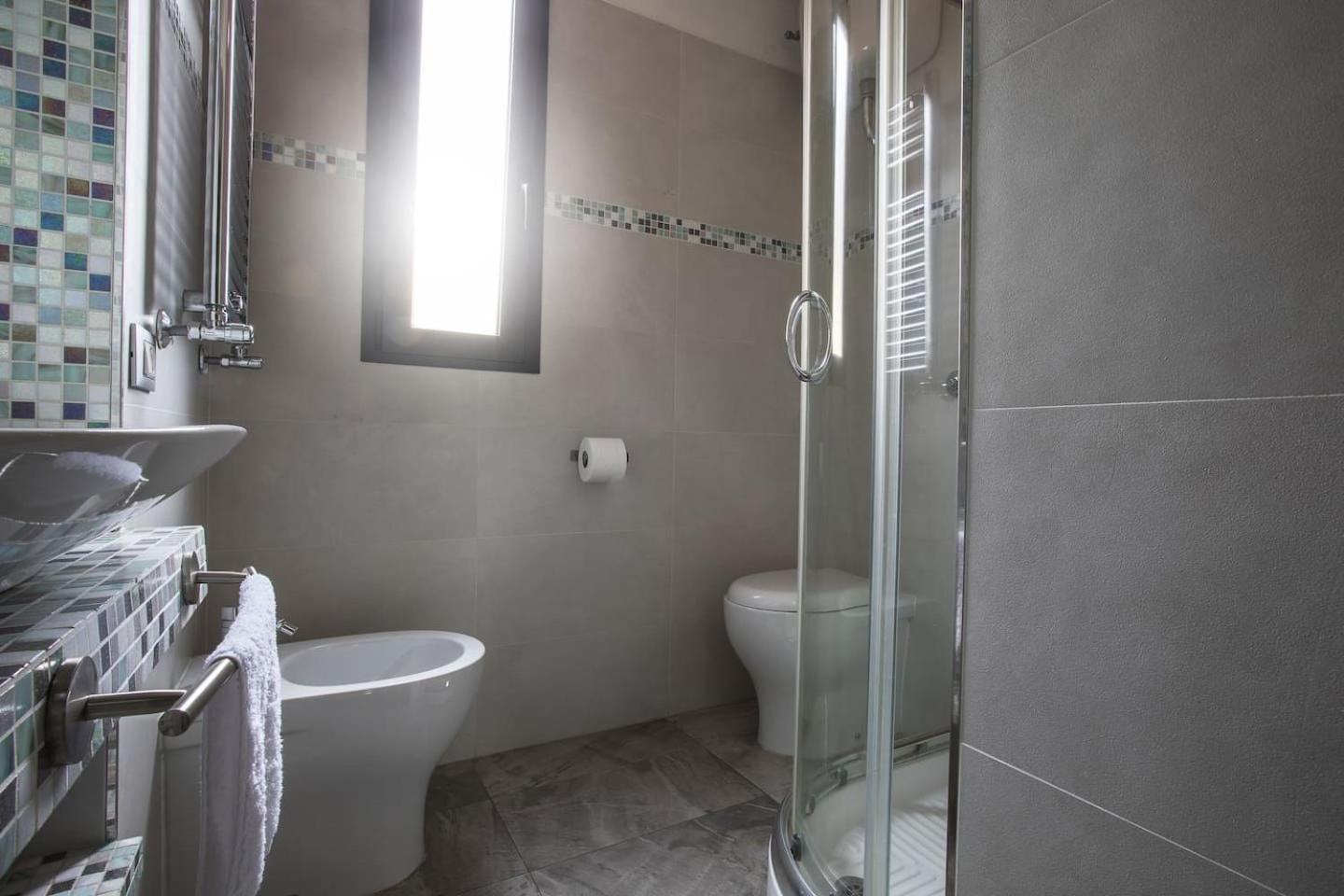 Crispi Deluxe 2 Bedroom Рим Екстериор снимка